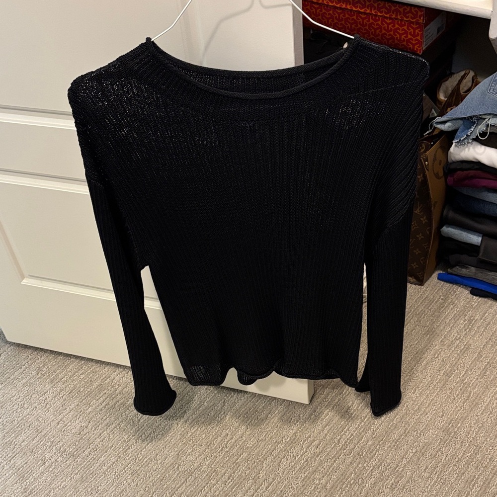 NWOT Elizabeth and James Black Long Sleeve Knit Top